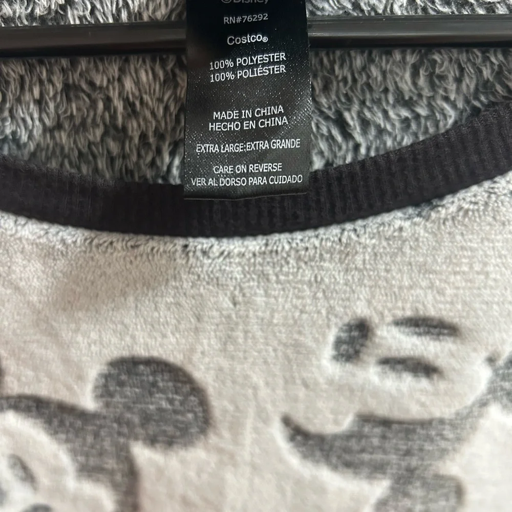 Disney Women's Gray/Black Mickey‎ Mouse Fleece Pullover Sweater Size XL